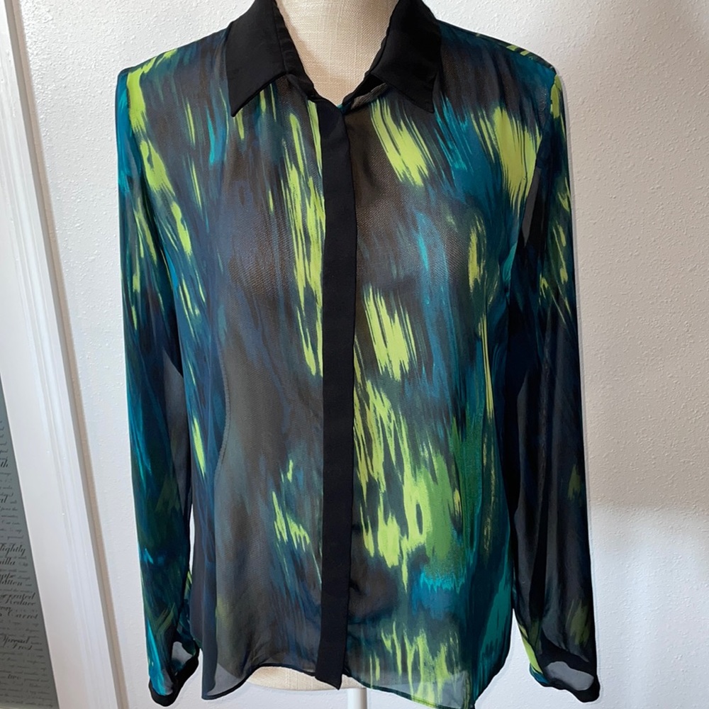 Tahari blouse multi colored size Medium